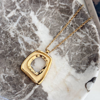 Taylor Pendant Necklace