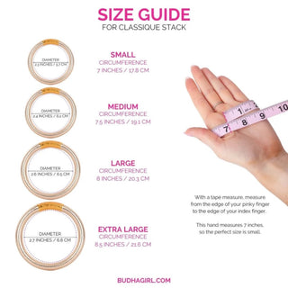 Size guide for classique stack with hand measurement and product dimensions.