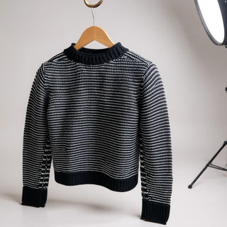 Linda V-Neck Pullover