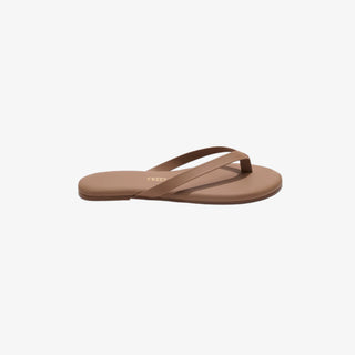 TKEES The Boyfriend leather flip flop sandal in Beach Bum tan with minimalist thong straps and cushioned footbed worn as everyday summer sandal.