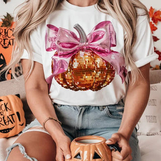 Pumpkin & Bow Tee- Restocking 10/25